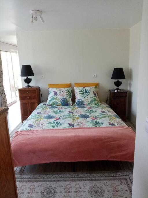 Chalet Pour Deux Personnes Saint-Pierre-du-Lorouer Екстер'єр фото